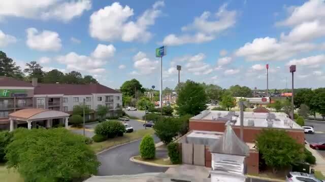 806 US-82, Tifton, GA à vendre - Vidéo sur l’inscription commerciale - Image 2 de 28
