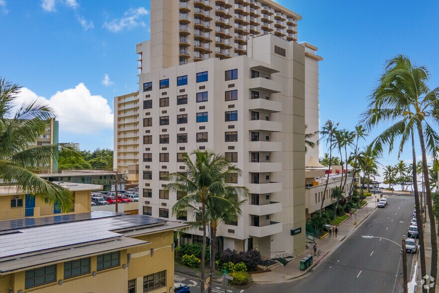 129 Paoakalani Ave, Honolulu, HI à louer - Photo principale - Image 2 de 5