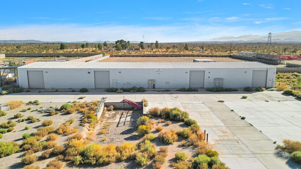 12610 Primrose Rd, Adelanto, CA à vendre - Photo du bâtiment - Image 3 de 10