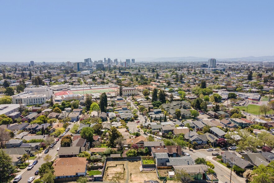 345 51st st, Oakland, CA for sale - Aerial - Image 2 of 11