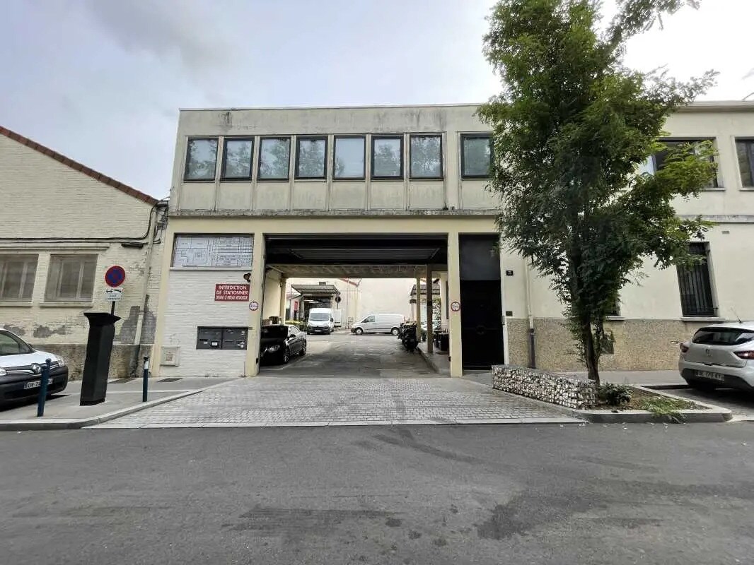 Flex dans Pantin à louer Photo du bâtiment- Image 1 de 14