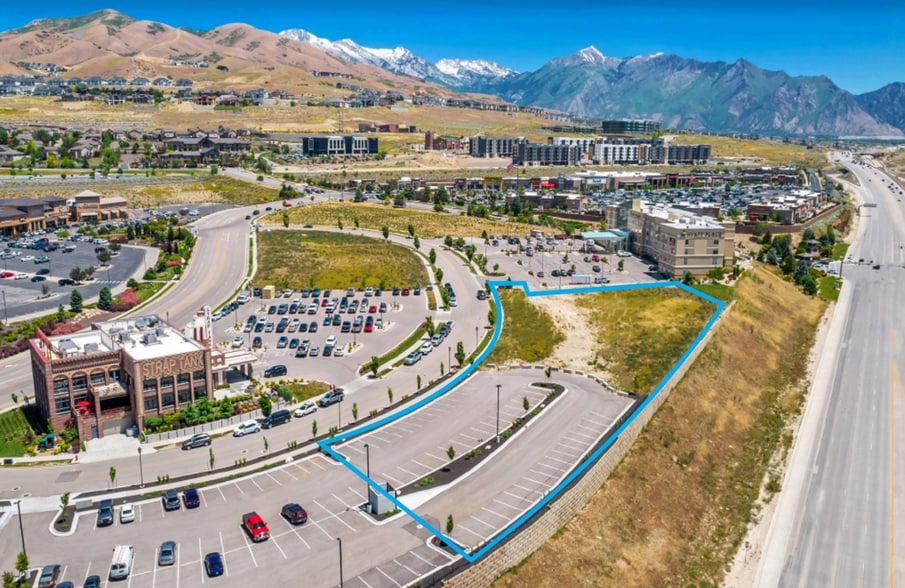 3650 N Outlet Pkwy, Lehi, UT à vendre - Photo du bâtiment - Image 2 de 3