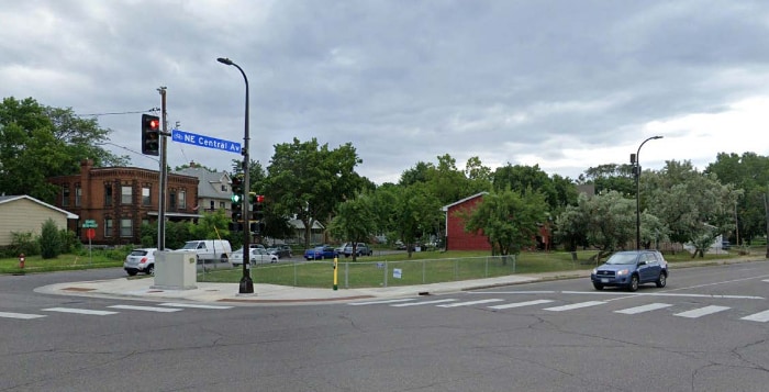 613 Van Buren St NE, Minneapolis, MN for sale - Building Photo - Image 3 of 3