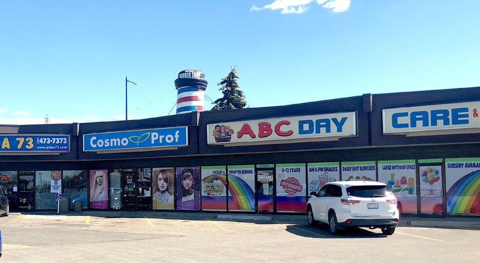 13560-13594 Fort Rd, Edmonton, AB à louer - Photo du bâtiment - Image 3 de 10