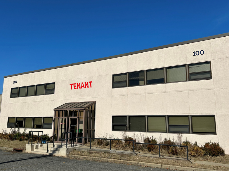 100 Ethel Rd W, Piscataway, NJ for lease - Building Photo - Image 1 of 3