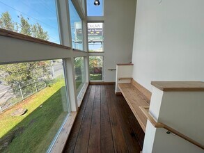 8725 NE Emerson St, Portland, OR à louer Photo du bâtiment- Image 1 de 8