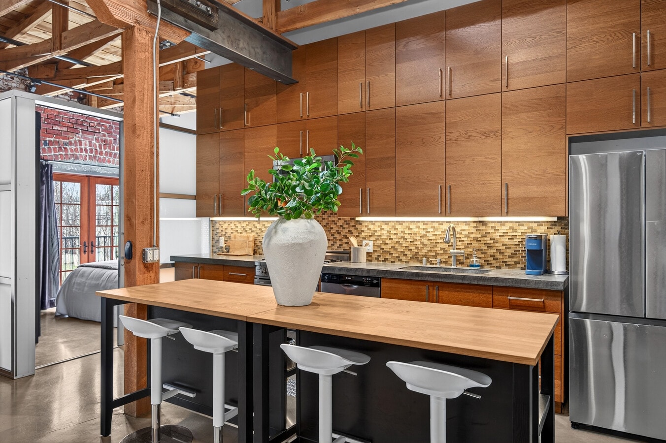 1725 14th St, Sacramento, CA 95811 - Unit 202 - - Interior Photo - Image 2 of 20