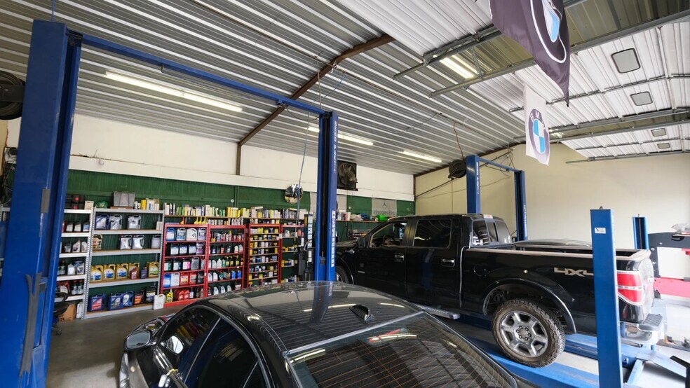 16299 Farm to Market 1325 B rd, Austin, TX à vendre - Photo du bâtiment - Image 3 de 14