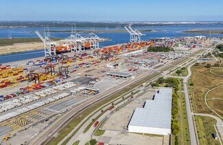 Plus de détails pour 1300 E Barbours Cut Blvd, La Porte, TX - Industriel à louer