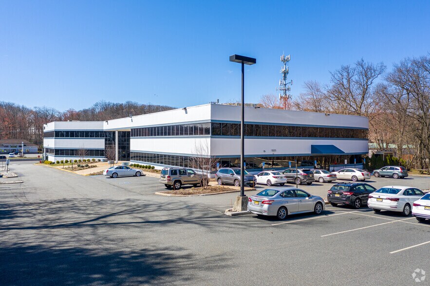 2200 State Rt 10, Parsippany, NJ à louer - Photo du bâtiment - Image 3 de 9