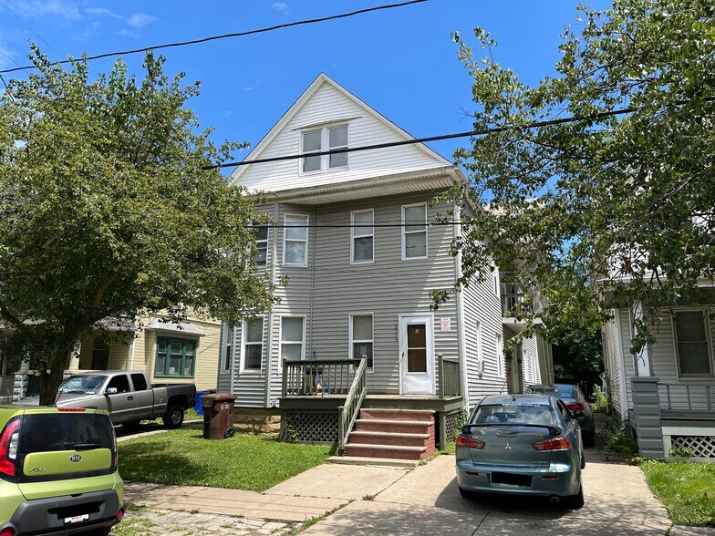 3715 E 61st St, Cleveland, OH for sale - Building Photo - Image 1 of 6