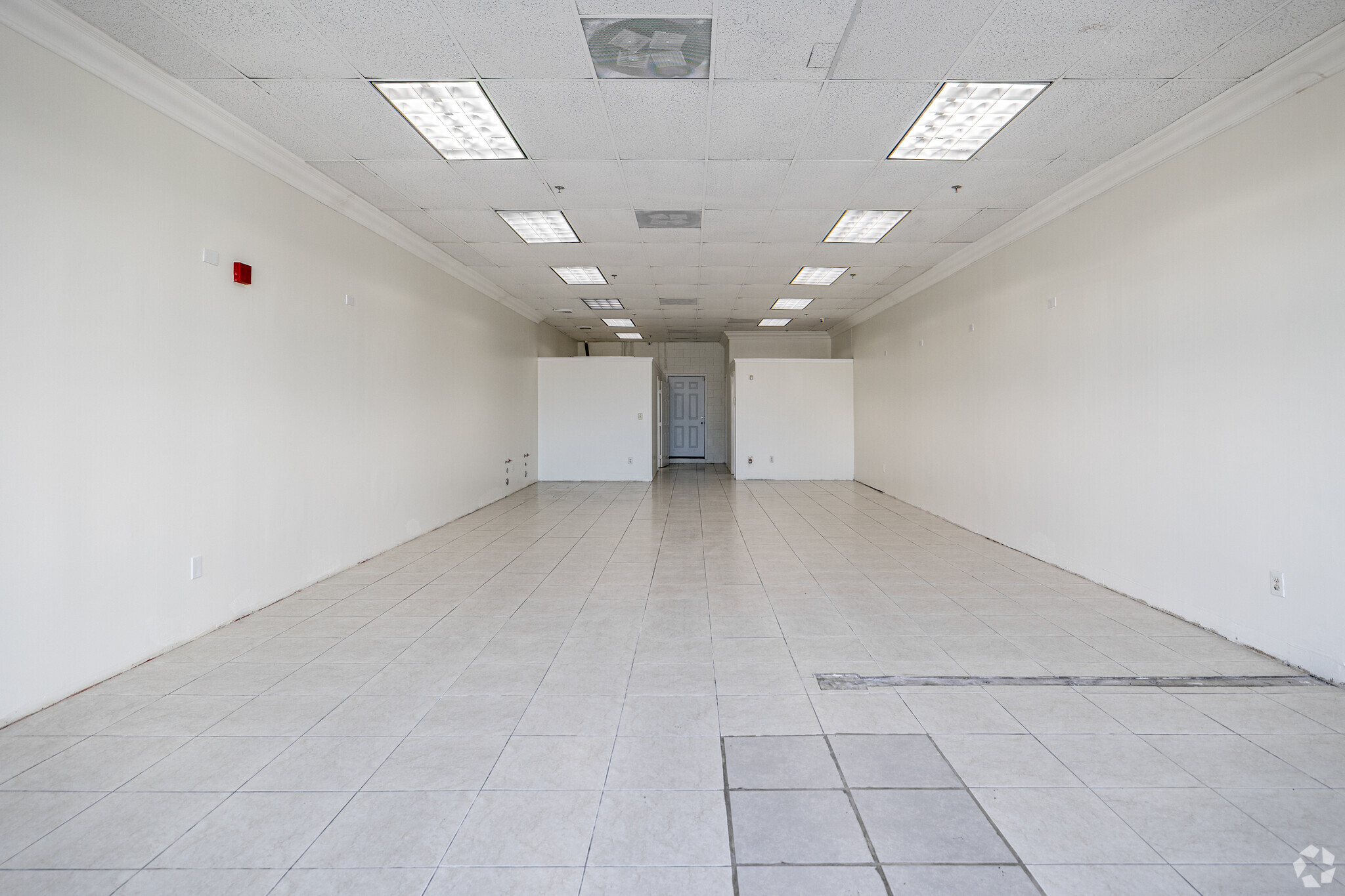 10120-10130 Garden Grove Blvd, Garden Grove, CA à louer Photo du bâtiment- Image 1 de 9