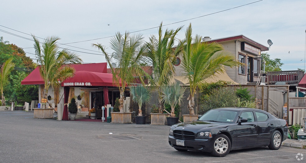116 Division St, Patchogue, NY for sale - Building Photo - Image 1 of 9