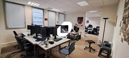 259-261 Rue De Paris, Montreuil for lease Interior Photo- Image 2 of 2