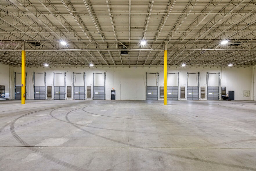 4100 Northgate Blvd, Sacramento, CA for lease - Interior Photo - Image 2 of 6