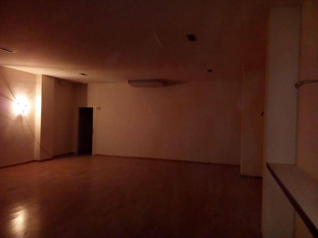 Lleida, LER 25003 - Unit 01 - - Interior Photo - Image 2 of 2
