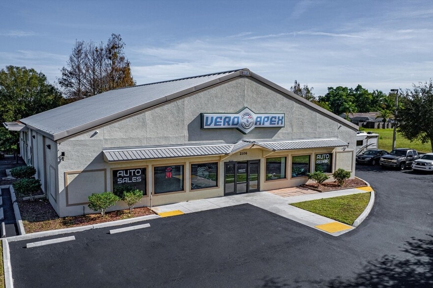 2106 S US Highway 1, Vero Beach, FL for sale - Building Photo - Image 2 of 53