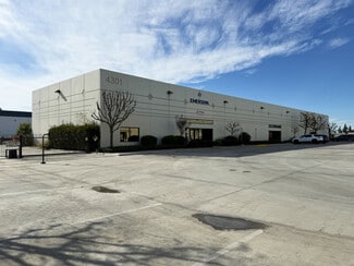 Plus de détails pour 4301 Resnik Ct, Bakersfield, CA - Industriel à louer