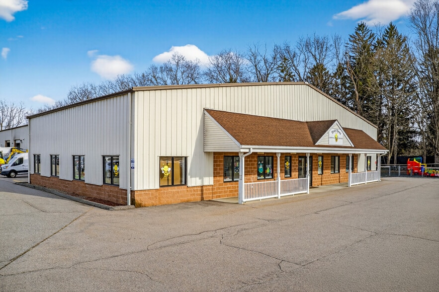 841 Route 32, North Franklin, CT for lease - Building Photo - Image 2 of 20