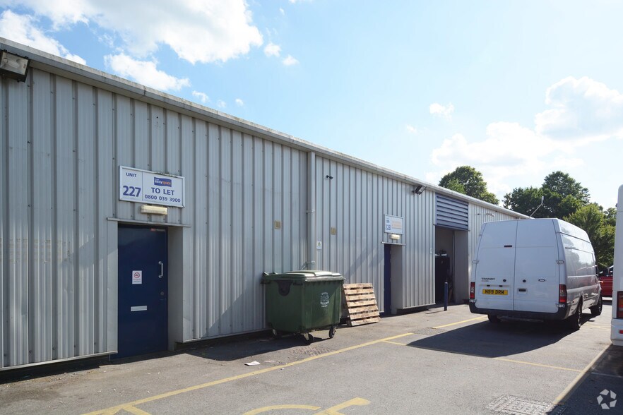 Boughton Industrial Estate, Boughton à vendre - Photo du bâtiment - Image 2 de 6