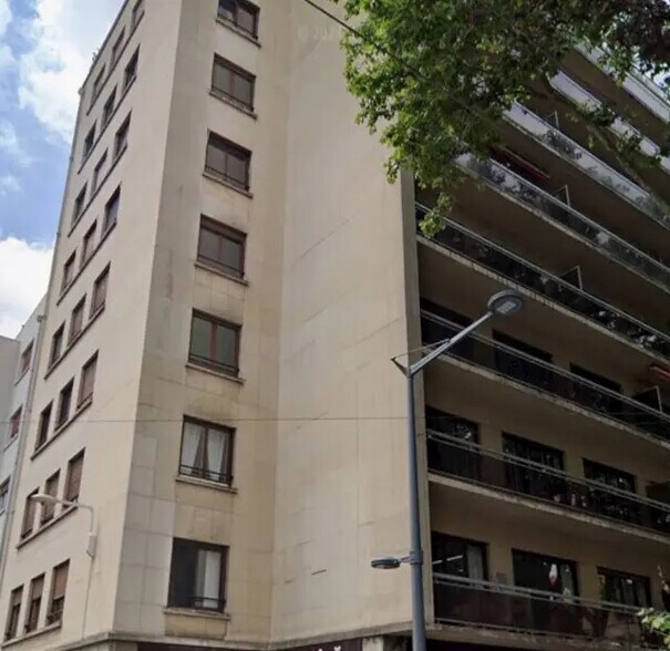 106 Avenue Maréchal De Saxe, Lyon à louer - Photo du bâtiment - Image 1 de 14