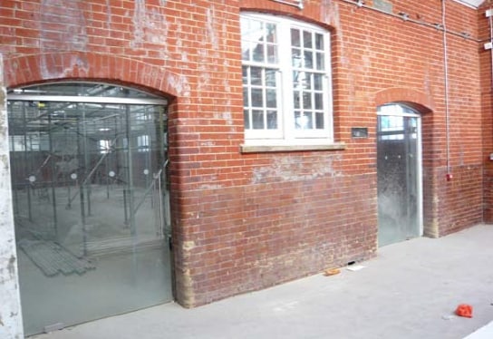 Ashdown Rd, Kingston Upon Thames à louer - Photo du bâtiment - Image 3 de 6