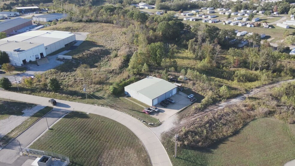 1174 Mason Cir N, Pevely, MO à vendre - Vidéo sur l’inscription commerciale - Image 2 de 9
