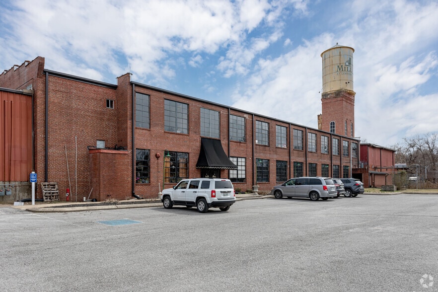 300 N Maple St, Lebanon, TN for lease - Primary Photo - Image 2 of 9