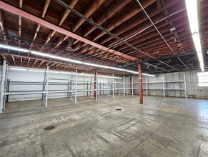 1216 E 18th St, Los Angeles, CA for lease Interior Photo- Image 2 of 5
