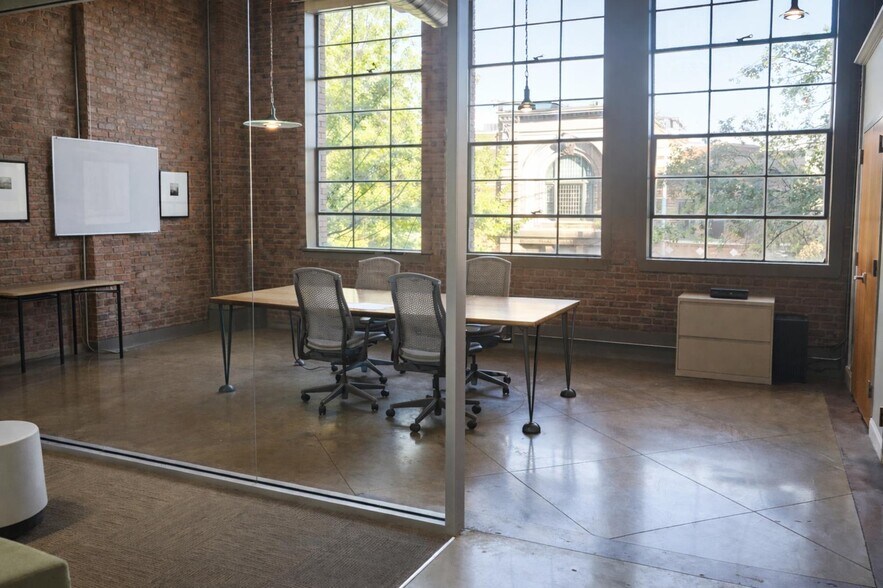 2121 1st Ave N, Birmingham, AL à louer - Photo intérieure - Image 3 de 5