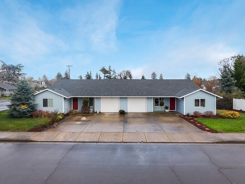 402 E Washington St, Carlton, OR à vendre - Photo du bâtiment - Image 2 de 36