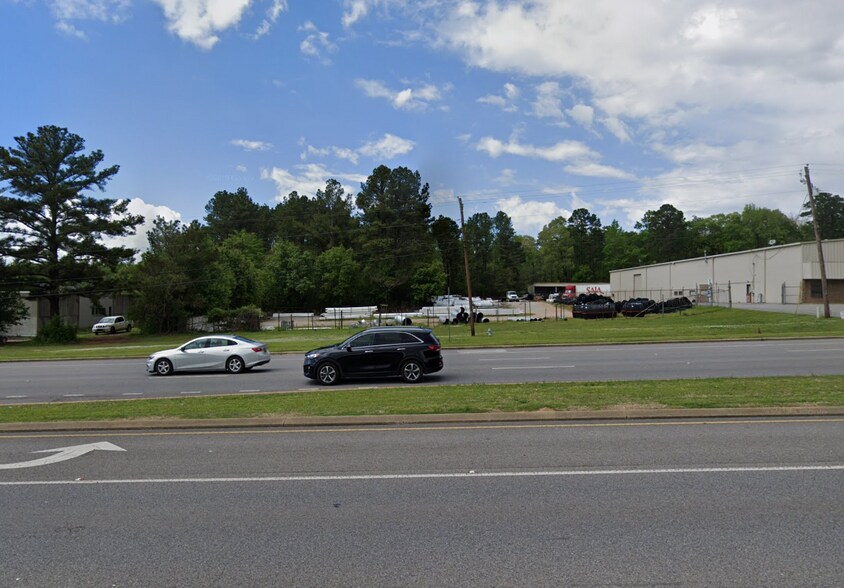 McFarland Boulevard, Northport, AL à vendre - Photo du bâtiment - Image 3 de 3