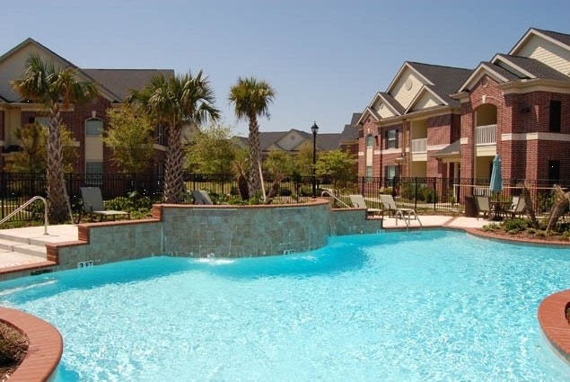 2441 S Bypass 35, Alvin, TX for sale - Building Photo - Image 2 of 13