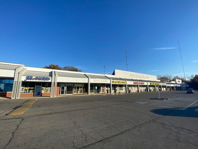 2800 W 71st St, Indianapolis, IN à louer - Photo du bâtiment - Image 3 de 5