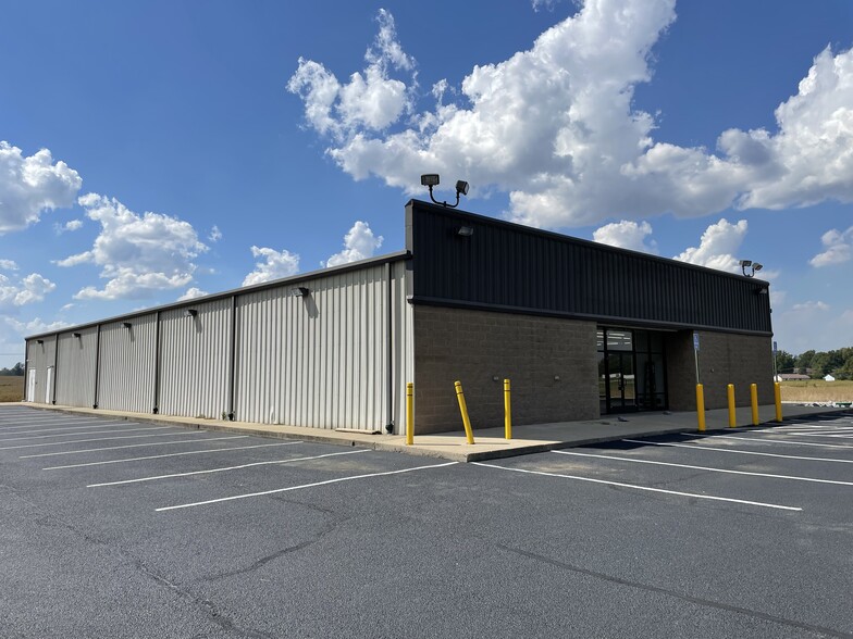 2735 Moscow Ave, Hickman, KY à louer - Photo du bâtiment - Image 2 de 15