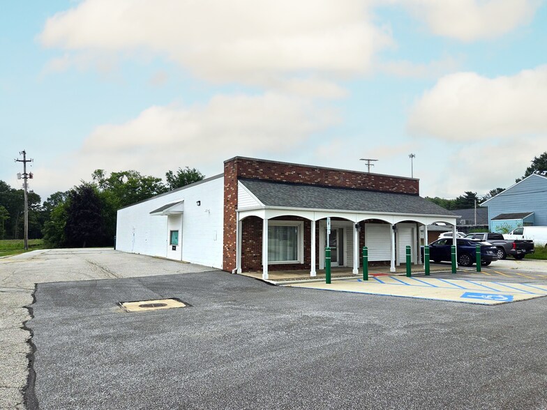 9231 Chillicothe Rd, Kirtland, OH for lease - Building Photo - Image 2 of 6