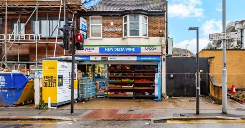2 Oliver Rd, London for sale - Building Photo - Image 2 of 4
