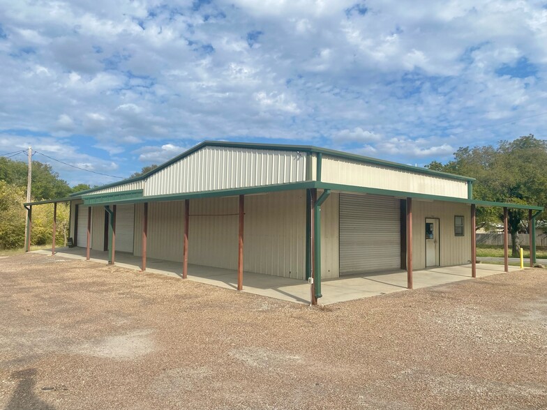 707 E Avenue C, Valley Mills, TX for sale - Building Photo - Image 2 of 11