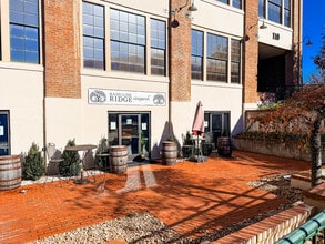 110 W Johnson St, Staunton, VA à louer Photo du bâtiment- Image 1 de 20