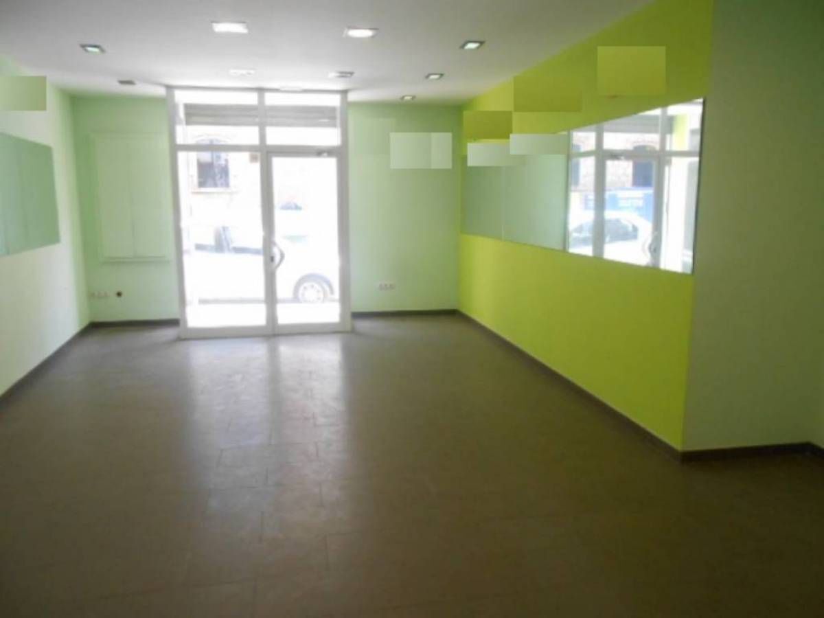 Commerce de détail dans Puig-reig, Barcelona à louer Photo du bâtiment- Image 1 de 6