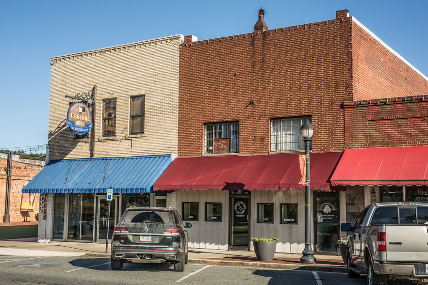 110 W Virginia Ave, Bessemer City, NC à vendre - Photo principale - Image 1 de 6