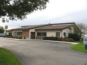 1946 Daimler Rd, Rockford, IL for sale Primary Photo- Image 1 of 1