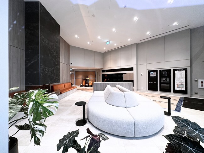 Plus de détails pour 5651 No. 3 Rd, Richmond, BC - Commerce de détail à louer