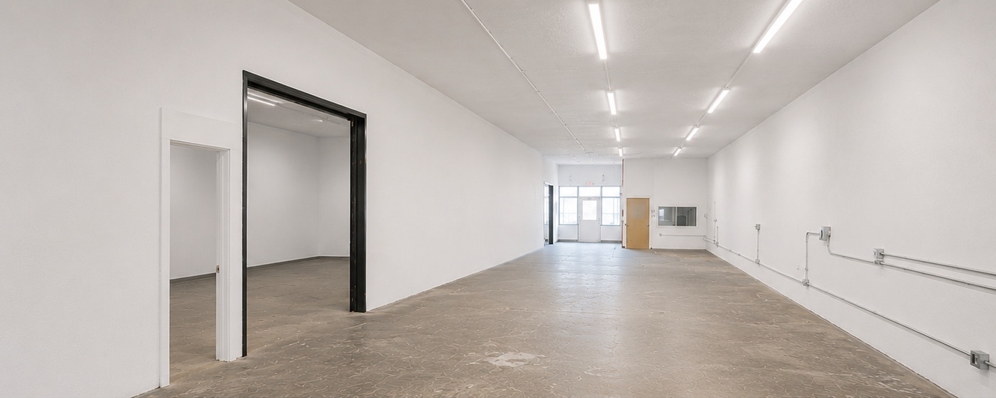 14750 Arminta St, Panorama City, CA for lease Interior Photo- Image 1 of 7