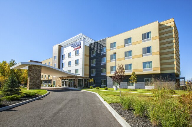 Plus de détails pour 579 State Route 3, Plattsburgh, NY - Services hôteliers à vendre