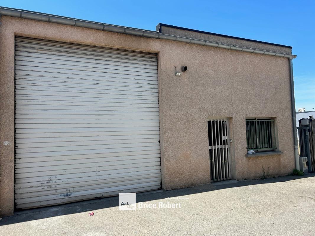 10 Avenue Docteur Schweitzer, Meyzieu for lease Building Photo- Image 1 of 5