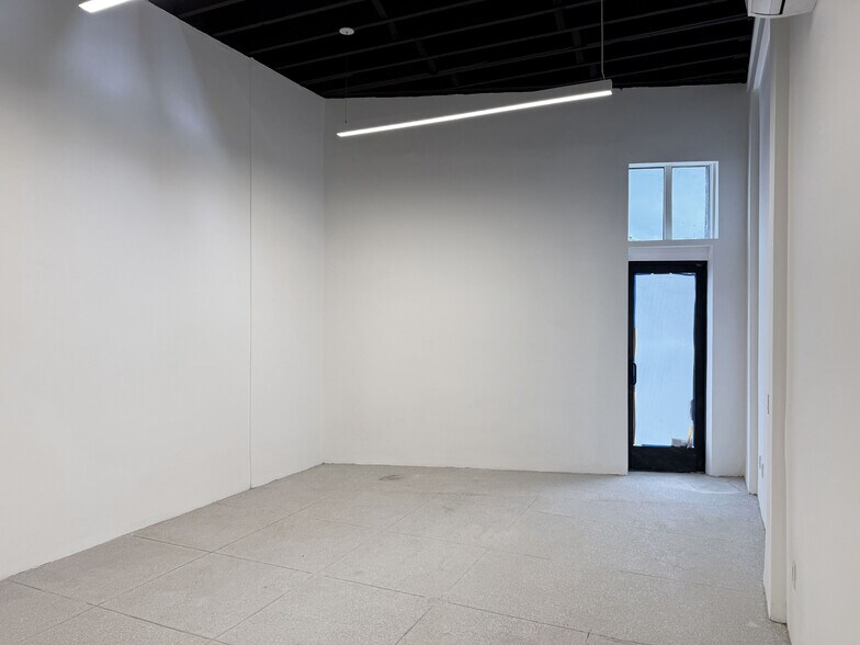 4624-4626 W Washington Blvd, Los Angeles, CA à louer - Photo du bâtiment - Image 3 de 11