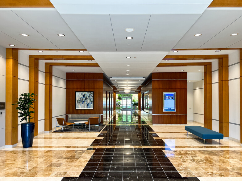 3005 Carrington Mill Blvd, Morrisville, NC for lease - Lobby - Image 3 of 7