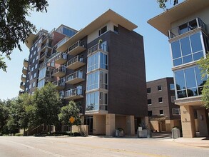 901 W 9th St, Austin, TX à louer Photo intérieure- Image 2 de 5
