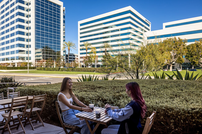 Plus de détails pour 18301 Von Karman Ave, Irvine, CA - Bureau à louer